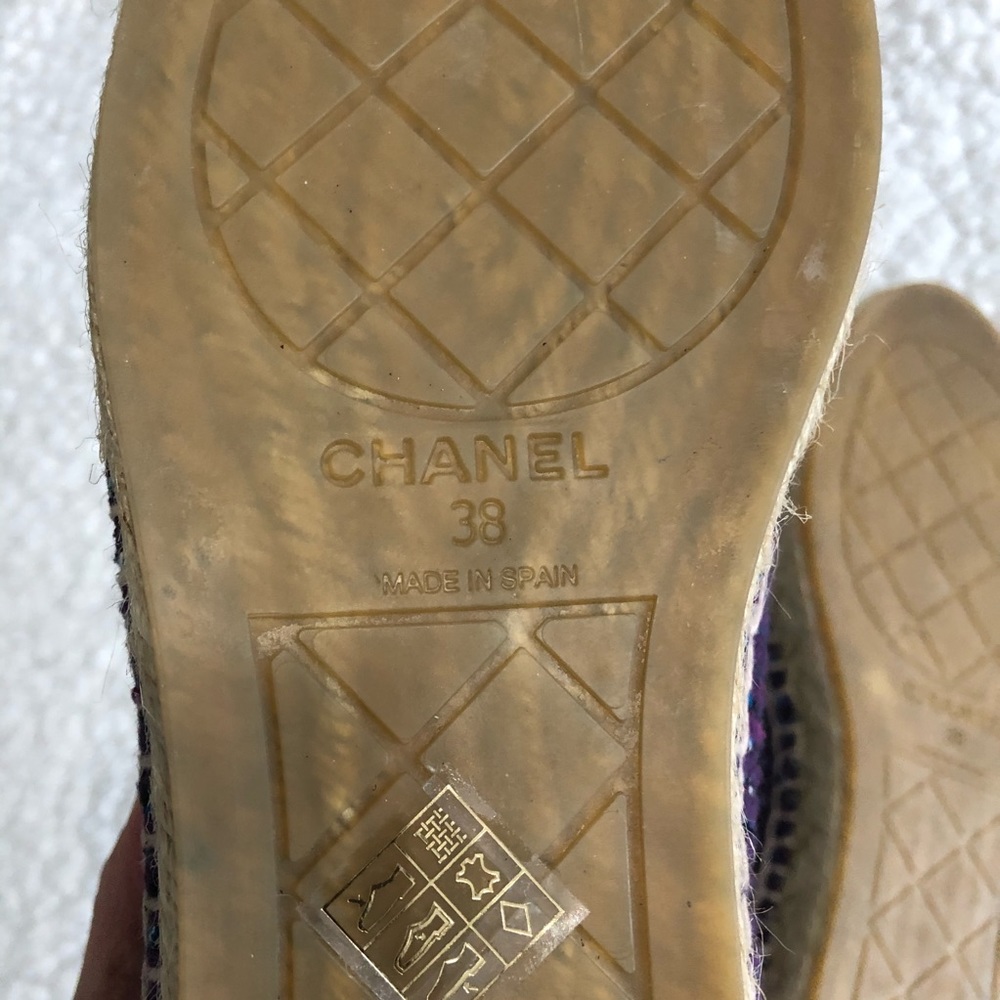 CHANEL Purple Tweed Espadrille Flats with Black Cap Toe and Jute Sole - Picture 12 of 16